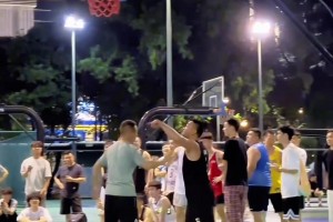 天体史上实战篮球连进球最多且连续得分最强的男人—孟博龙...